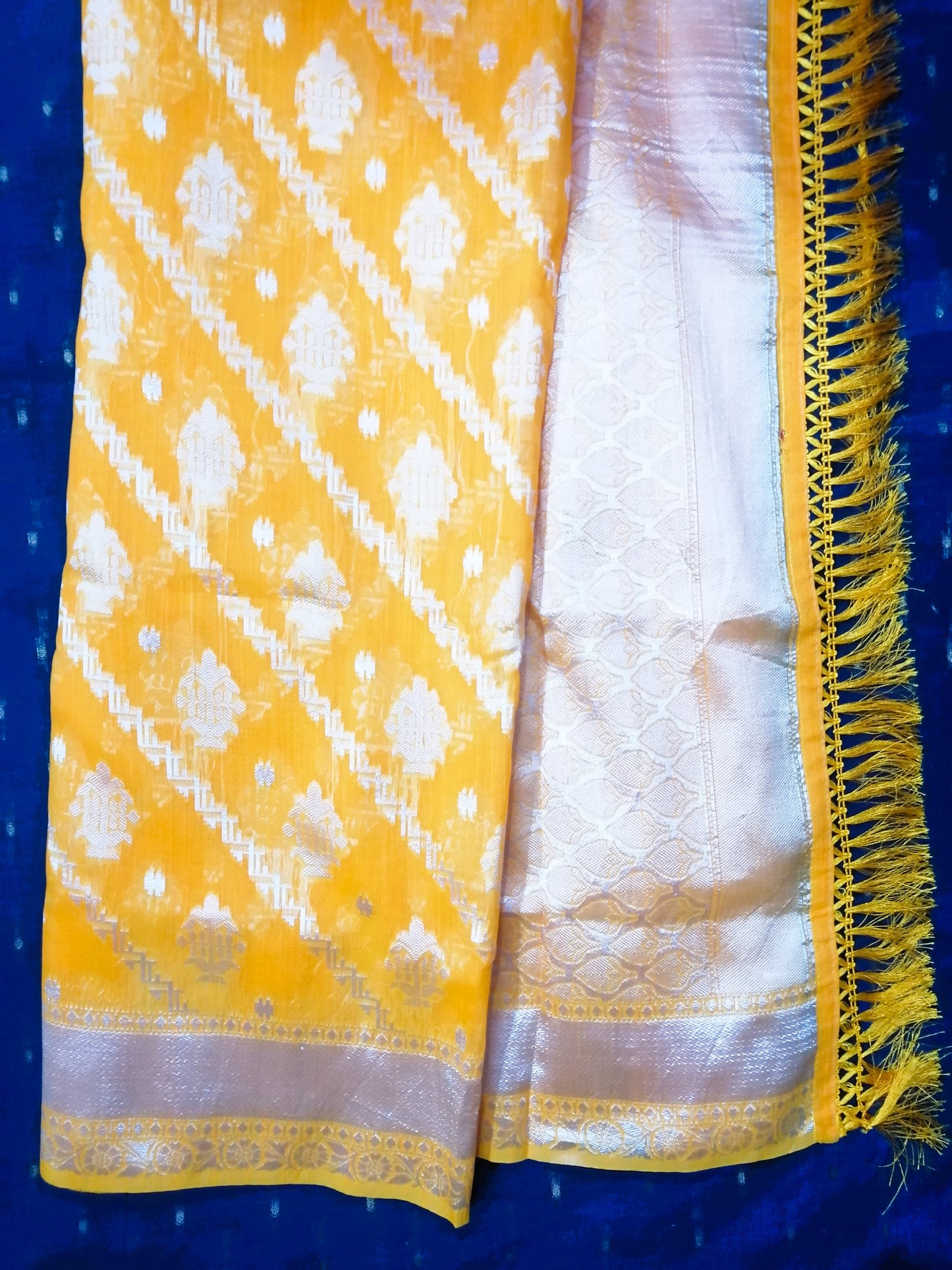 Yellow Classic Silk Ratnam Saree